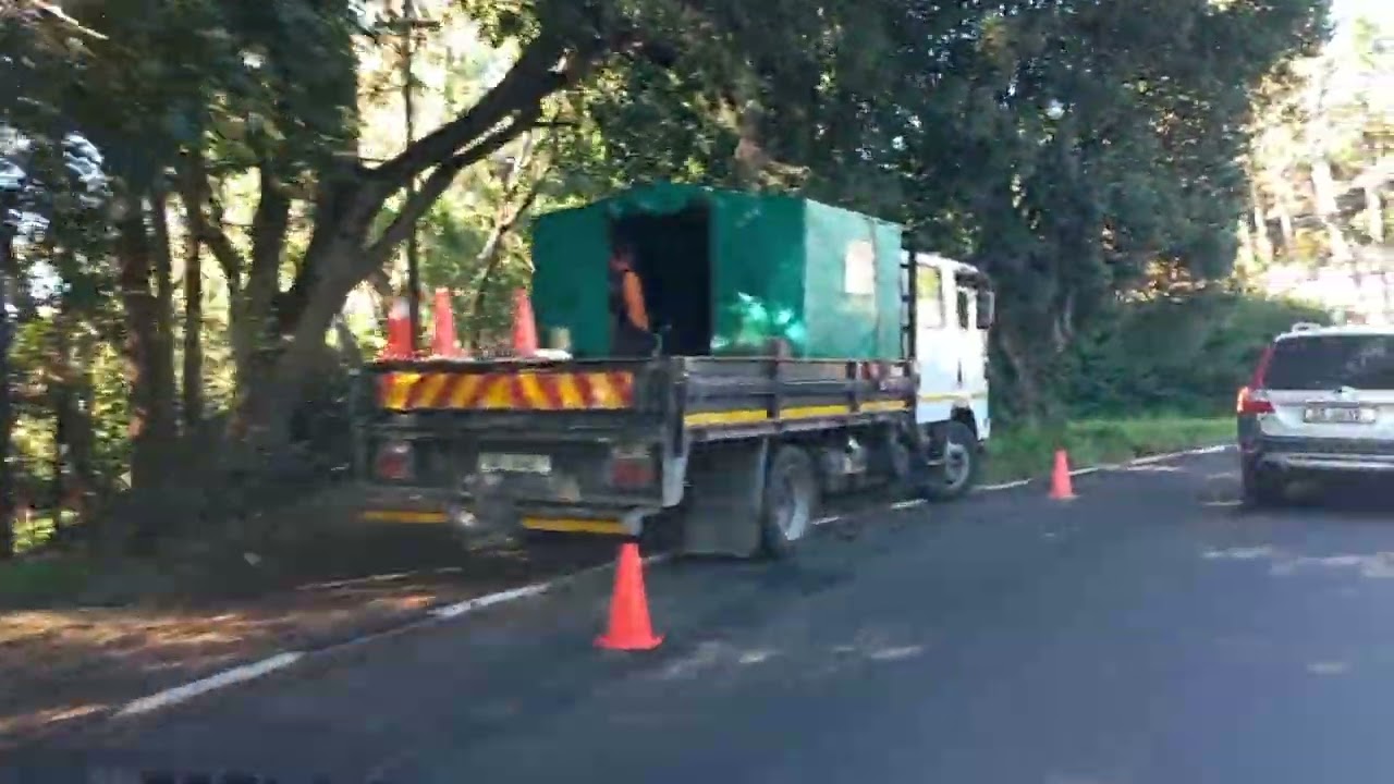 M39 Bergvliet through Bishopscourt and Constantia on a July day in Cape Town