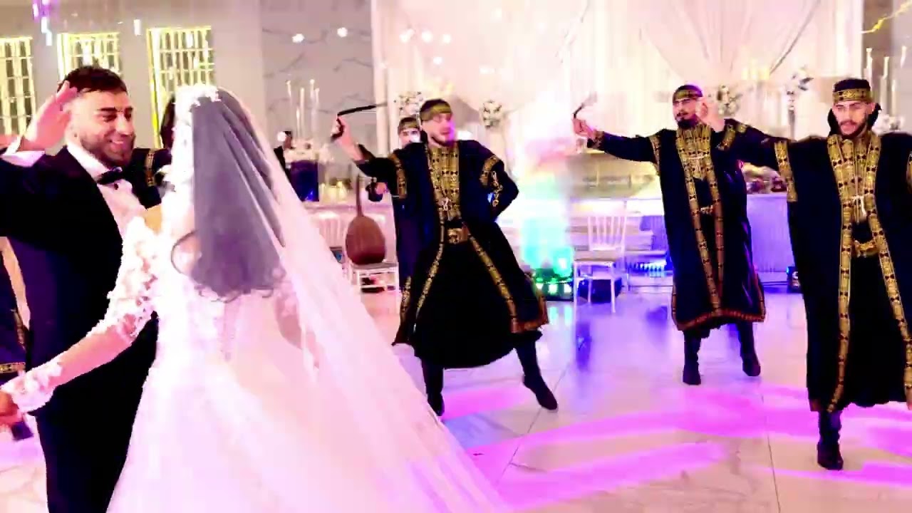 شاهد اجمل زفة لبنانية في مدينة الدنمرك كوبنهاجن الرقص الاستعراضي