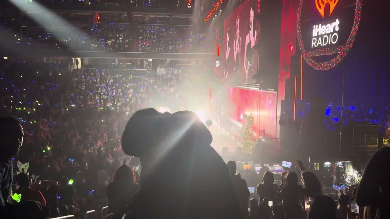 (G)I-DLE jingle bell!!!! 2023 4K