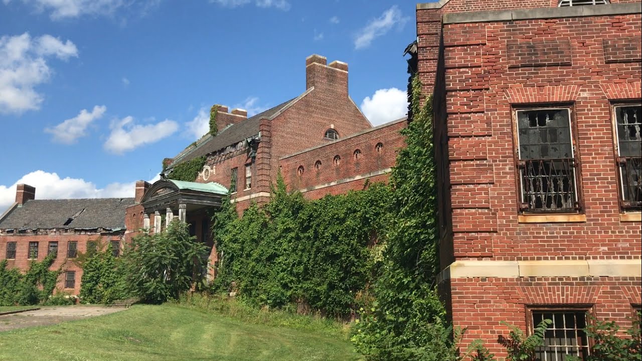 EXPLORING HAUNTED INSANE ASYLUM (Found Underground Tunnels)- Norristown State Hospital(WE SNUCK IN!)