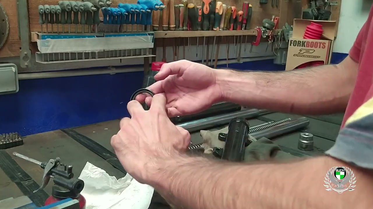 🐐🙈🤠Suspensión Montesa H6 360. Montaje, cambio de retenes y aceite.