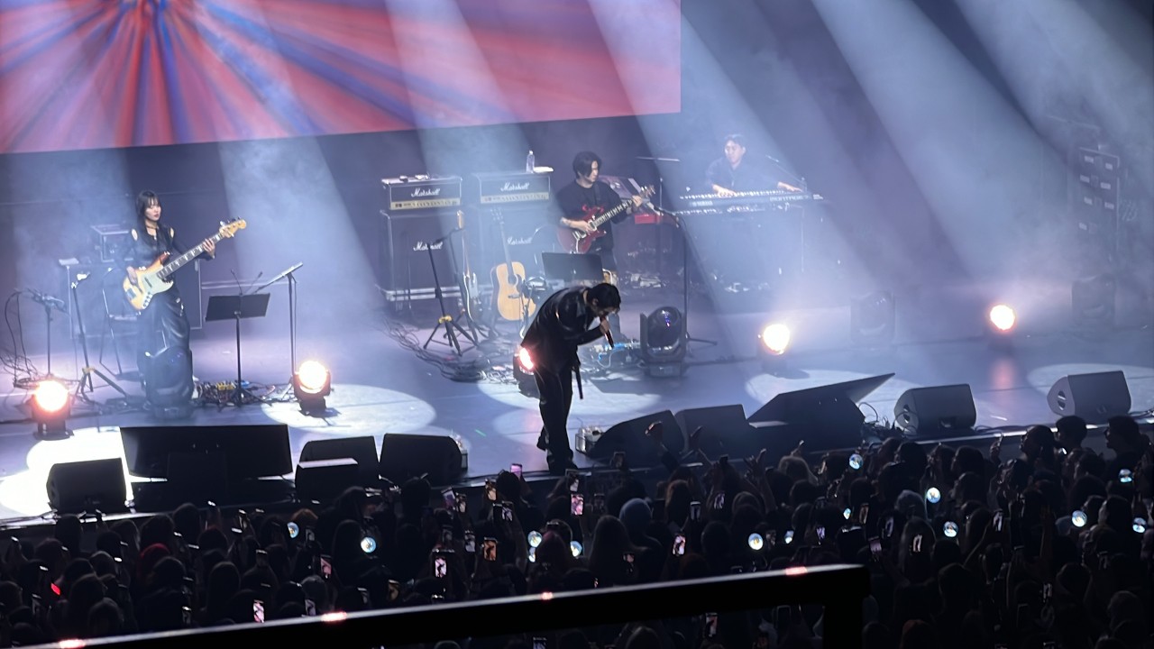 WOODZ 'Drowning' Live Clip (2023 WOODZ World Tour ‘OO-LI’ in Paris)