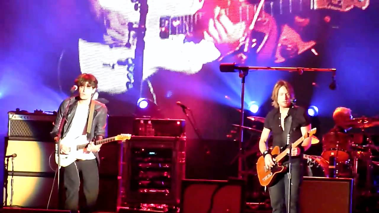 Mayer / Urban - I'm On Fire - The Gorge - 8/28/2010