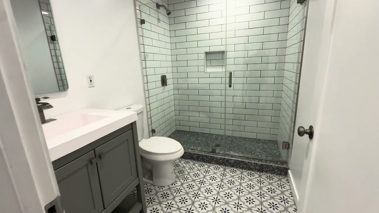 Charming 2-Bedroom in Historic French Park – Remodeled with Garage & Laundry
