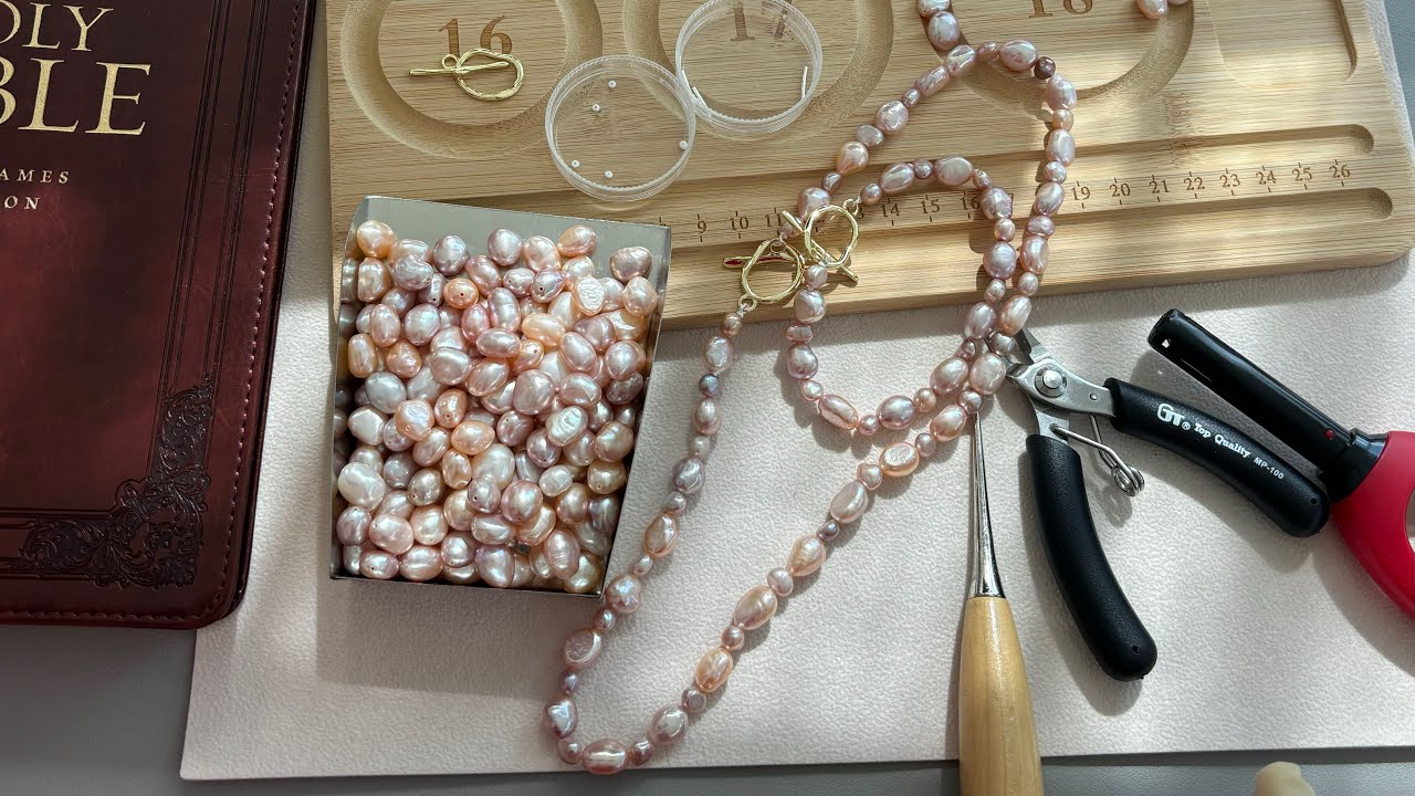 DIY Necklace Tutorial:Natural baroque freshwater pearl necklace 4 layers thread 46cm