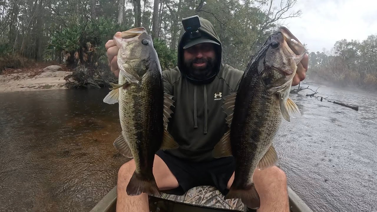 Rainy Day On The River! Catch and Cook! (Fish Fajitas)