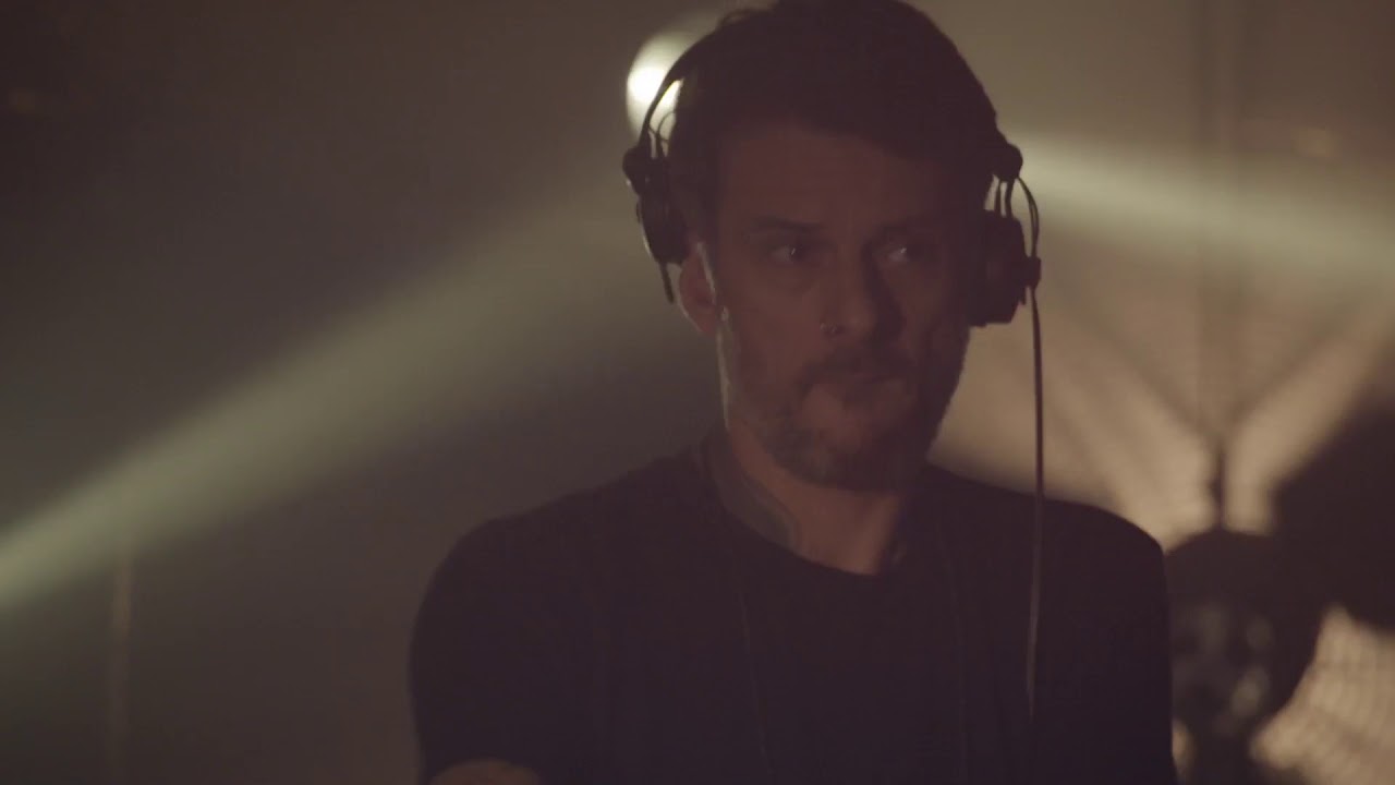 2017 ARTE MIX O TRABENDO / THE DRIVER