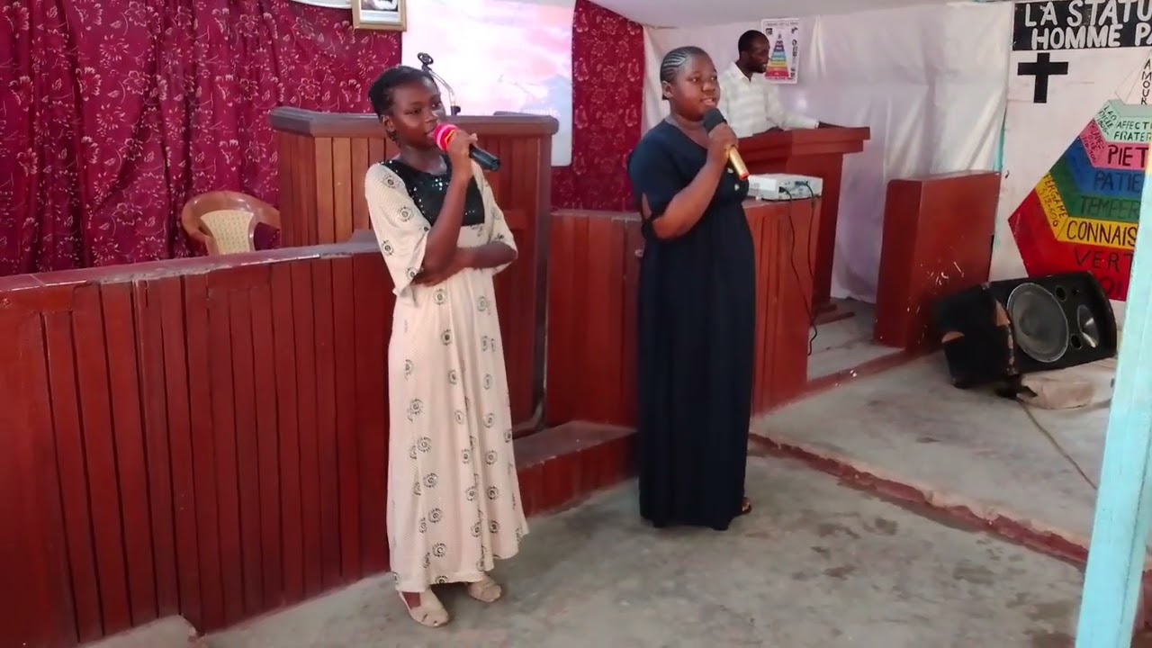 Sr miriame et sr benicia dans seigneur envoie ta puissance à la septième colombe tabernacle