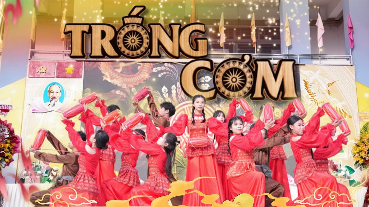 [LỄ GIỖ TỔ HÙNG VƯƠNG] MÚA TRỐNG CƠM | THPT PHONG PHÚ