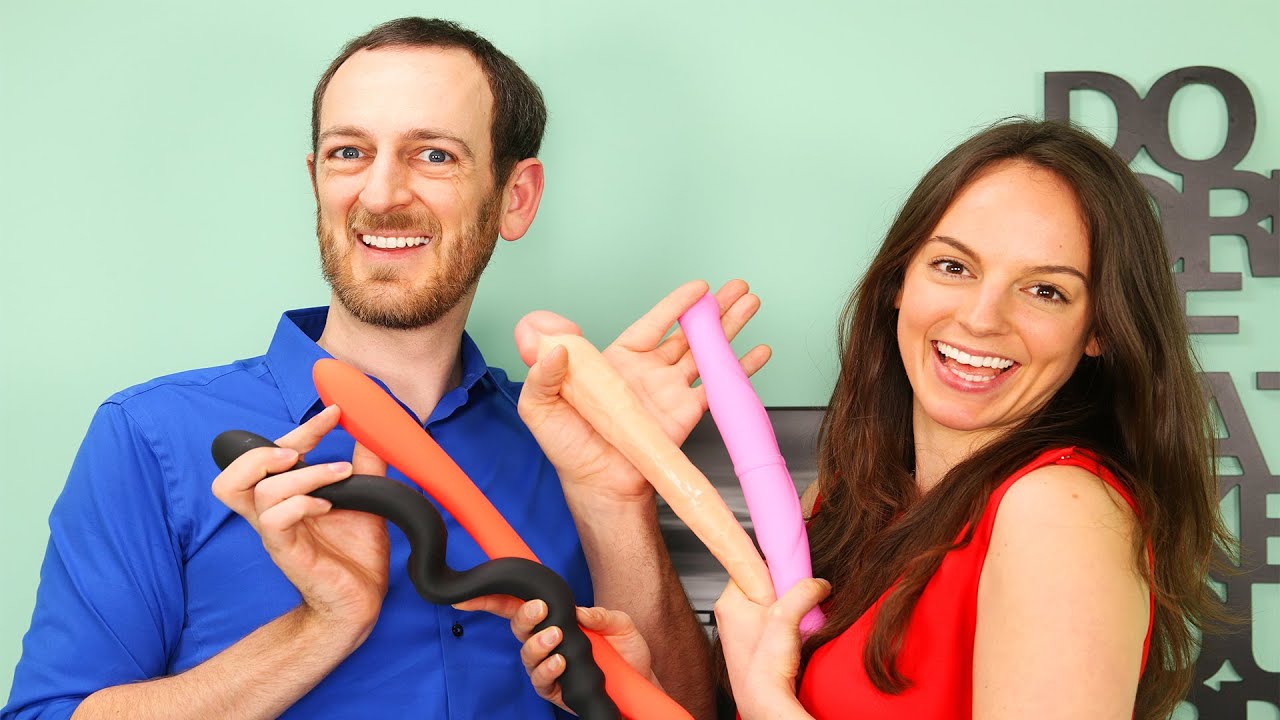 Doppeldildos f&uuml;r gemeinsame Stimulation: 61 Minuten Sex und EIS kl&auml;ren auf