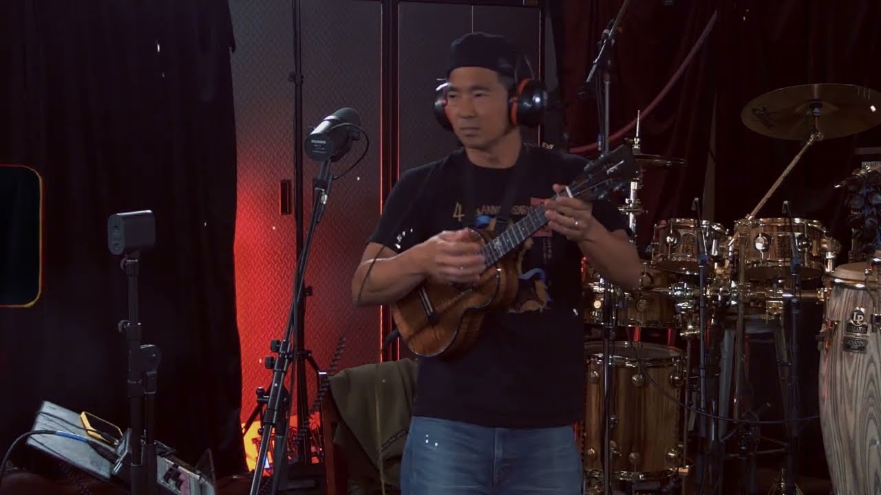Jake Shimabukuro, Mick Fleetwood - Cause We've Ended As Lovers