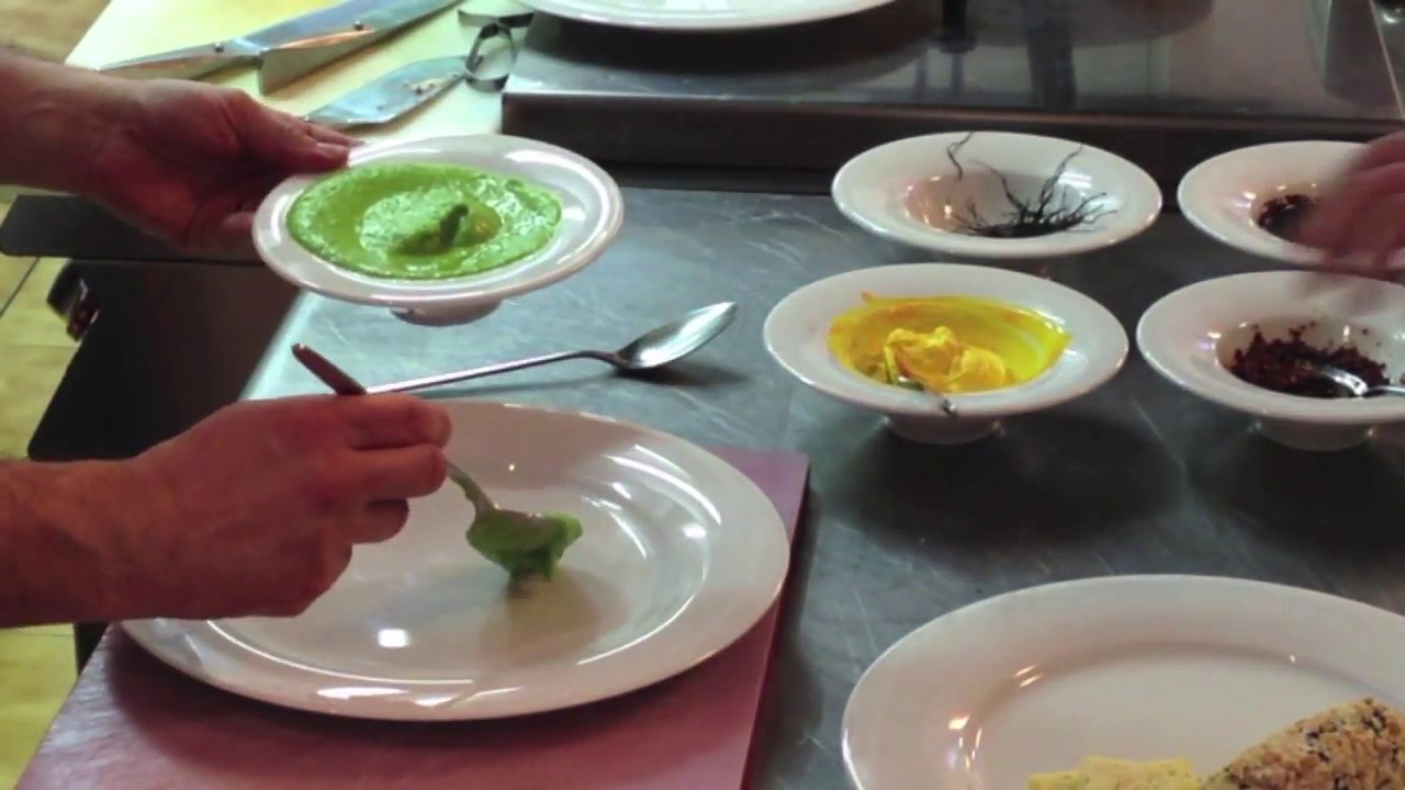 La ricetta di Gregori Nalon per Qualitaly Magazine Rotolini di melanzane, ricotta e menta