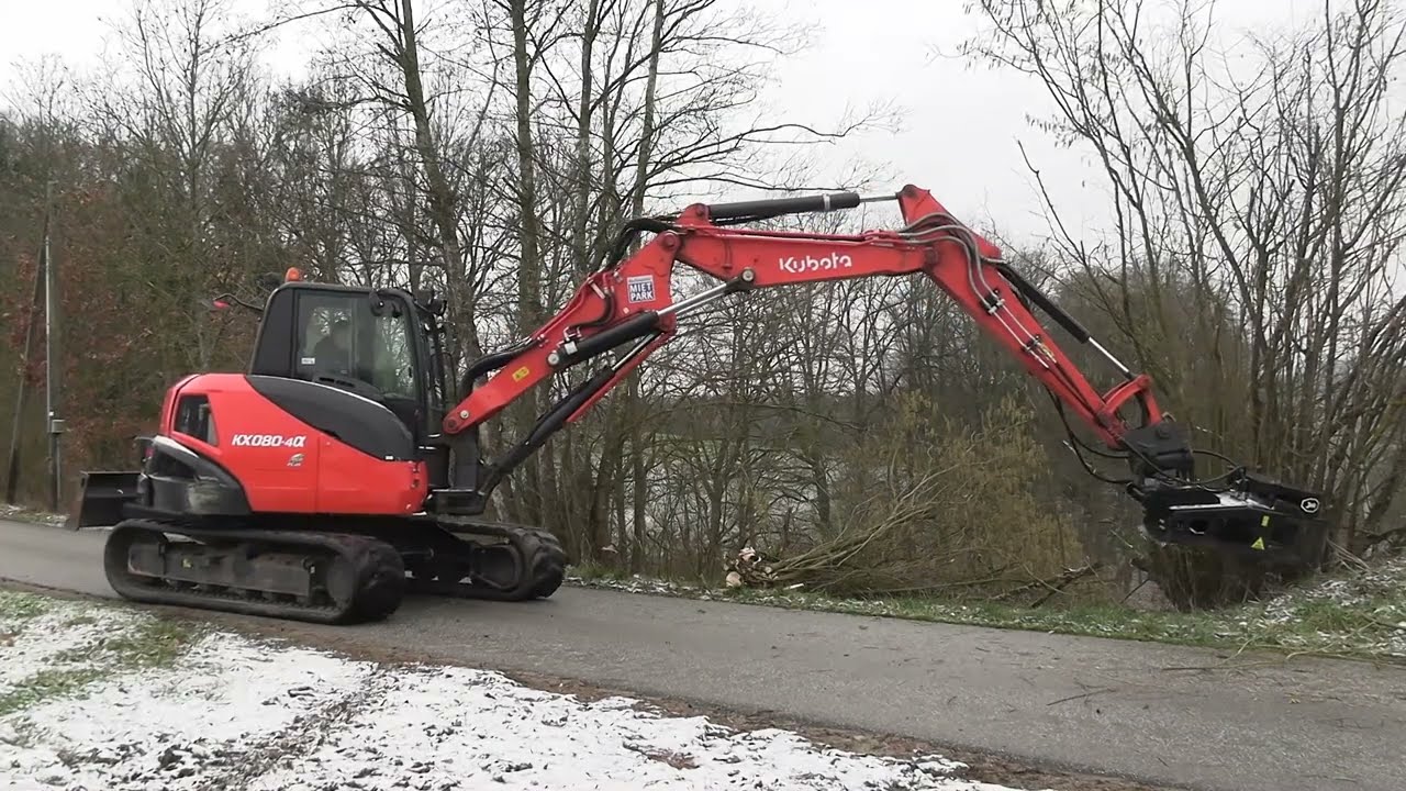 Türchen 4 im LAFO-Adventskalender: Kubota KX080-4α mit JAK Fällgreifer