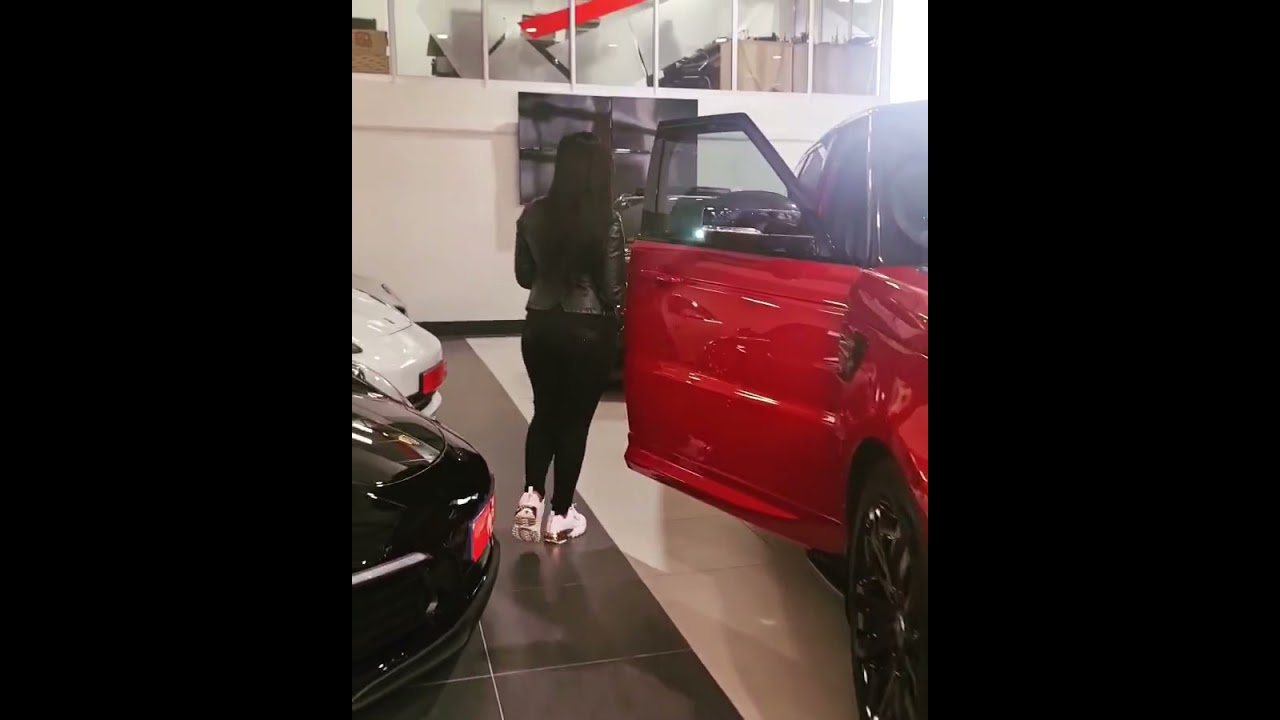 Forex trader Suprises his wife with a brand new Range Rover