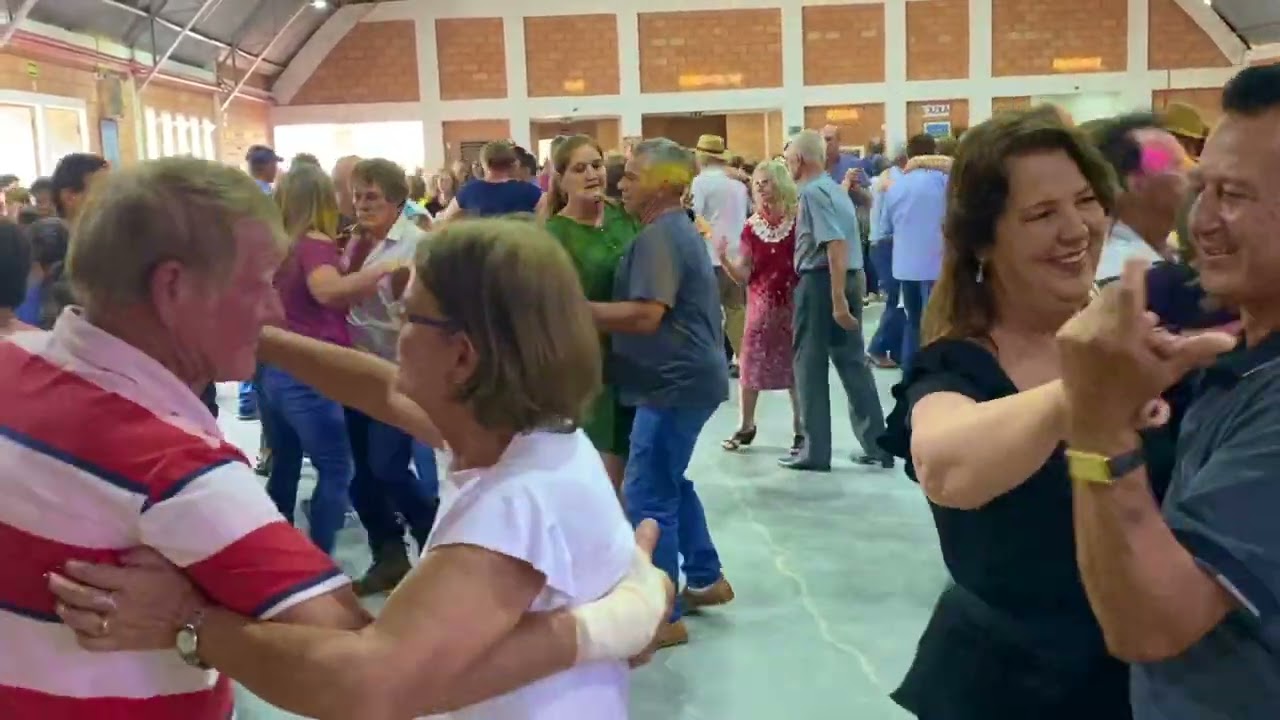 Gabriel Pasa - baile ao vivo forro baile 2022 em cruz machado destino malvado compositor Nino Pasa