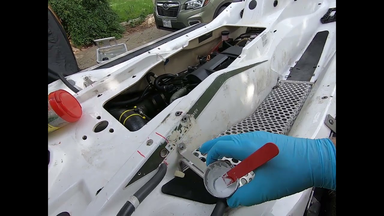 MarineTex Epoxy Mixing and Application