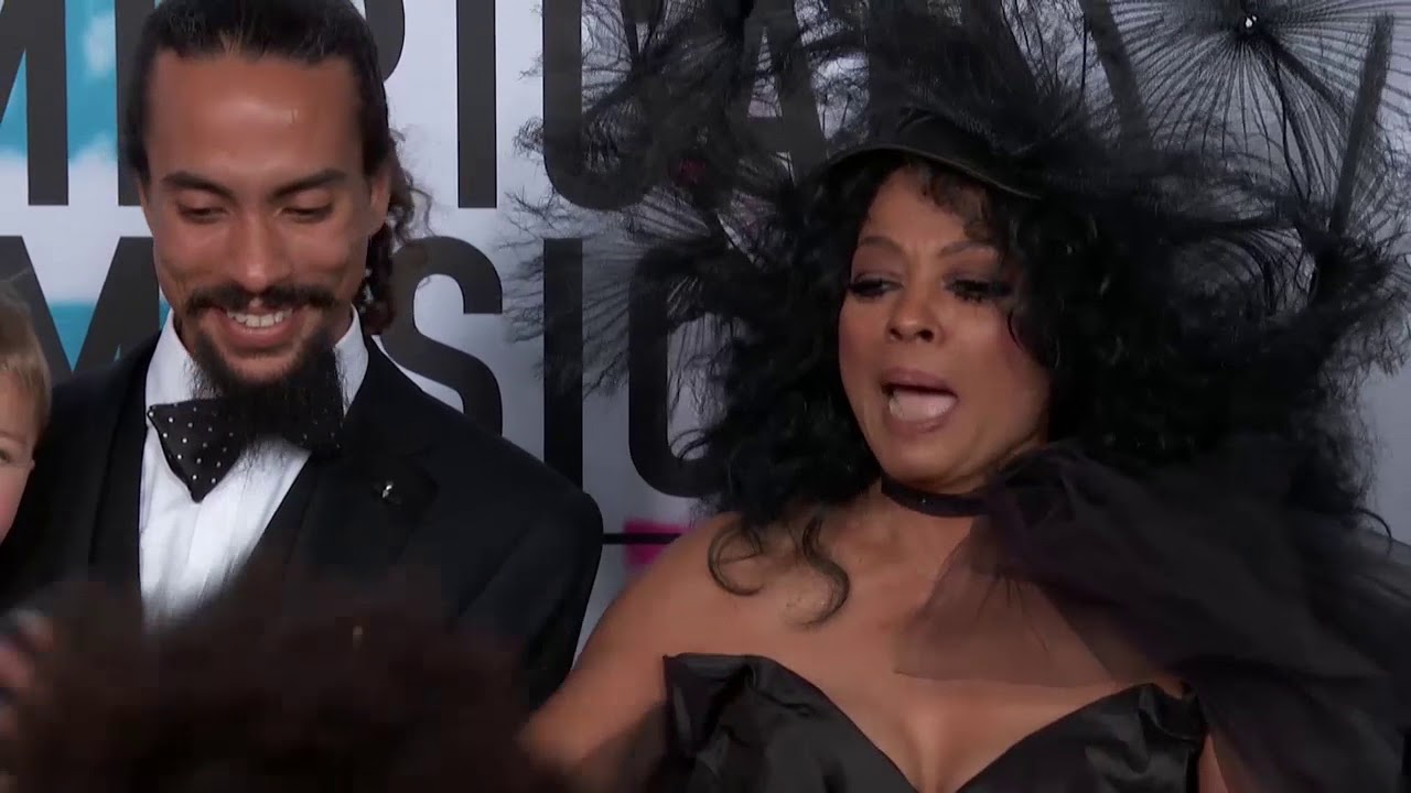 Diana Ross and Family Fashion - AMAs 2017