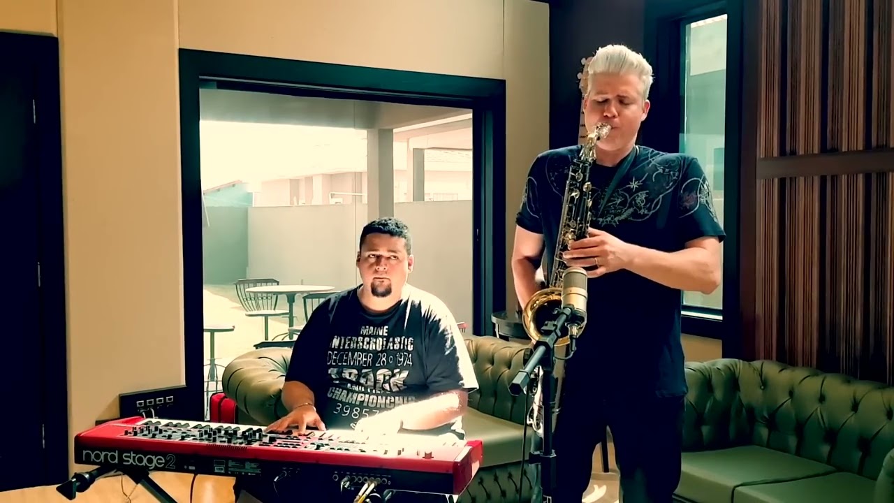 LUGAR SECRETO - FABIO COSTA (SAX COVER)