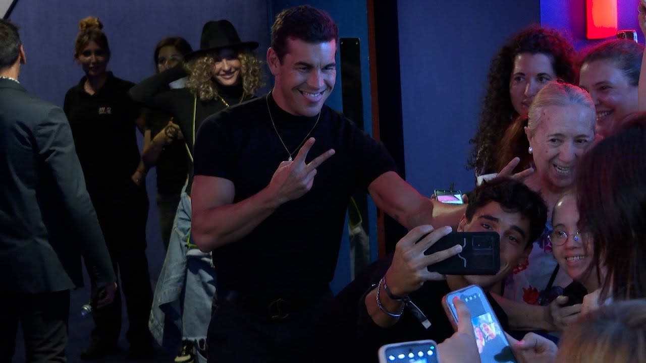 Mario Casas disfruta del pase especial de 'Mi soledad tiene alas'