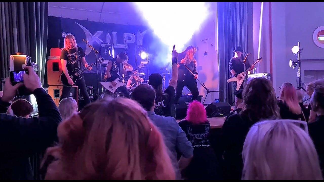 Tähti - Rakkaus Vapauttaa - Pahan Ilman Linnut Kilpi.