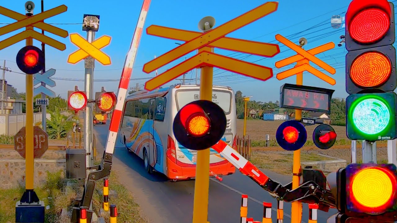 Railroad Crossing | Kompilasi Palang Kereta Api Modern 2