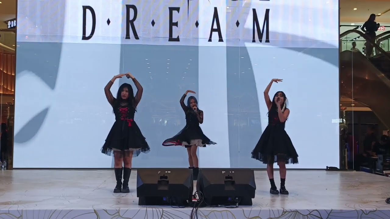 [Fancam] Aurora Dream Full Performance di Event AniMotion Festival Gajah Mada Plaza