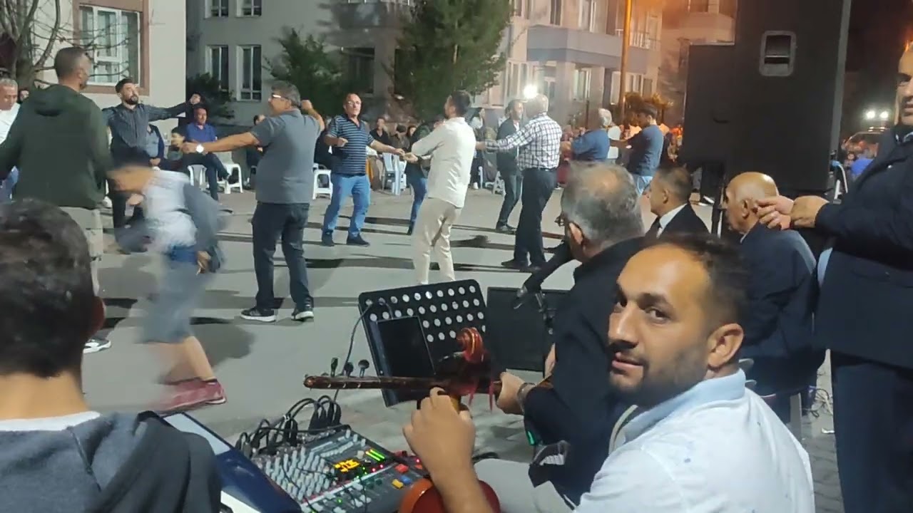 ONUR ÇAKIROĞLU,NUN DÜĞÜNÜNDEN