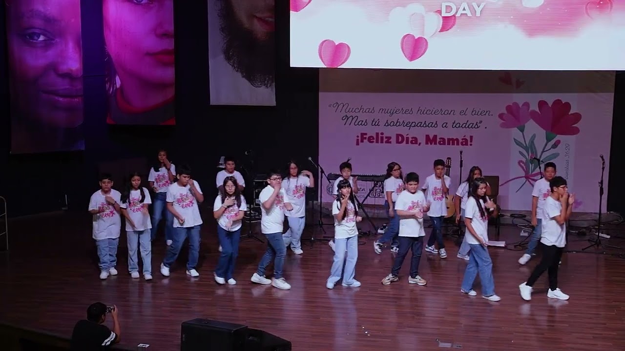 Feliz Día Mamá Cortesía 2025
