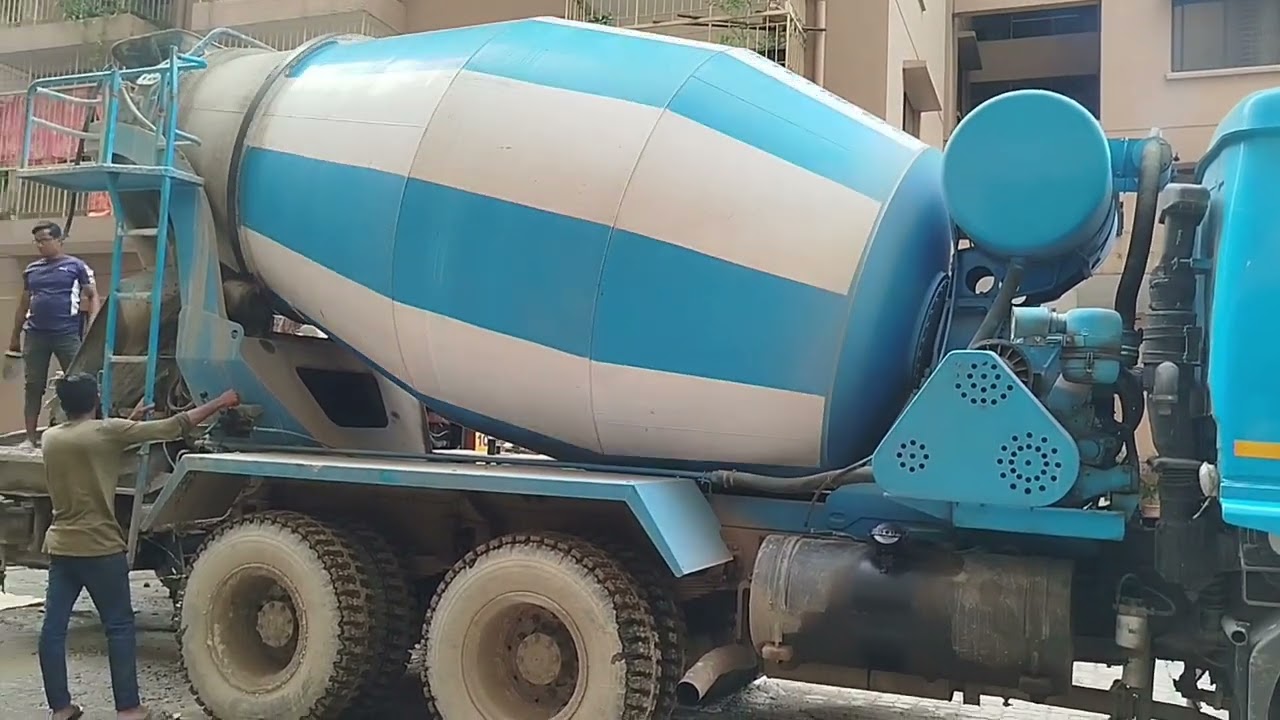 Concrete mixer