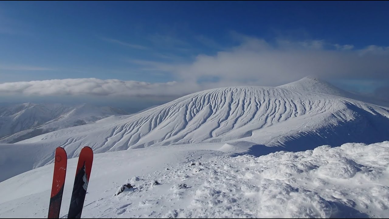 20251025十勝岳にて初滑り 25-26シーズンインしました