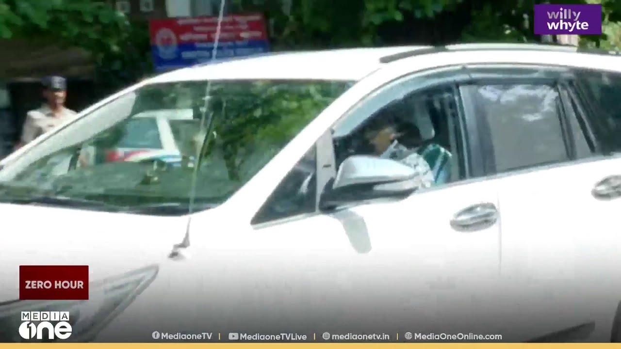 ​മന്ത്രി ​ഗണേഷ് കുമാർ മന്ത്രിസഭാ യോ​ഗത്തിനെത്തി ; രണ്ട് പൊലീസ് വാഹനത്തിന്റെ അകമ്പടി