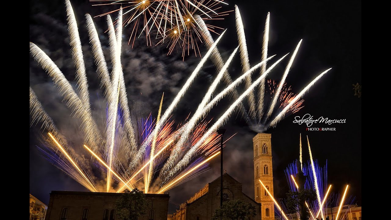 Parabita (LE) 2015. Incendio del campanile by "Pirotecnica Napoletana".