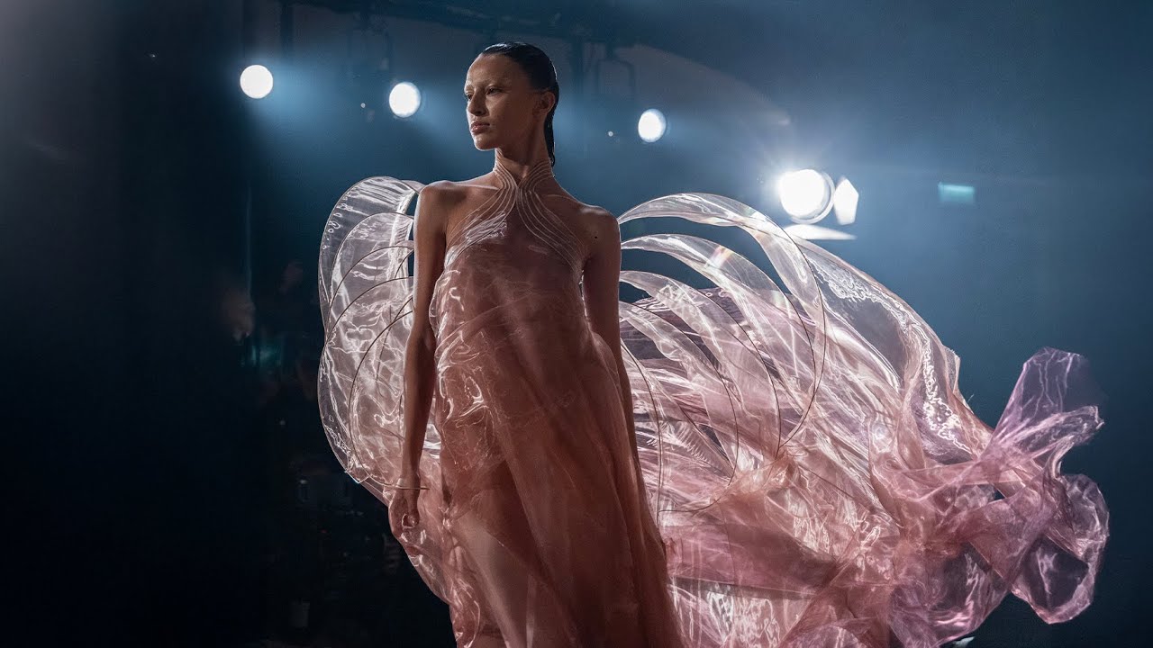 Iris van Herpen ~ ‘Sympoiesis’ Process film