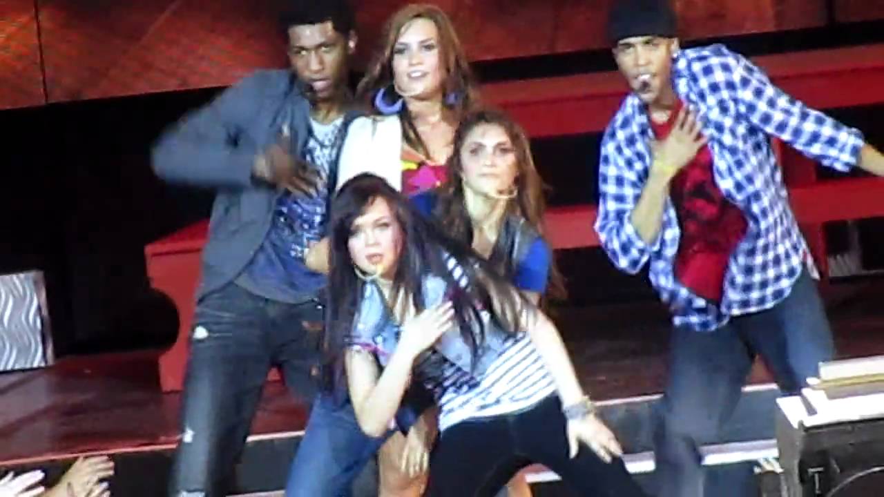 Can't Back Down - Demi Lovato & CR2 Cast