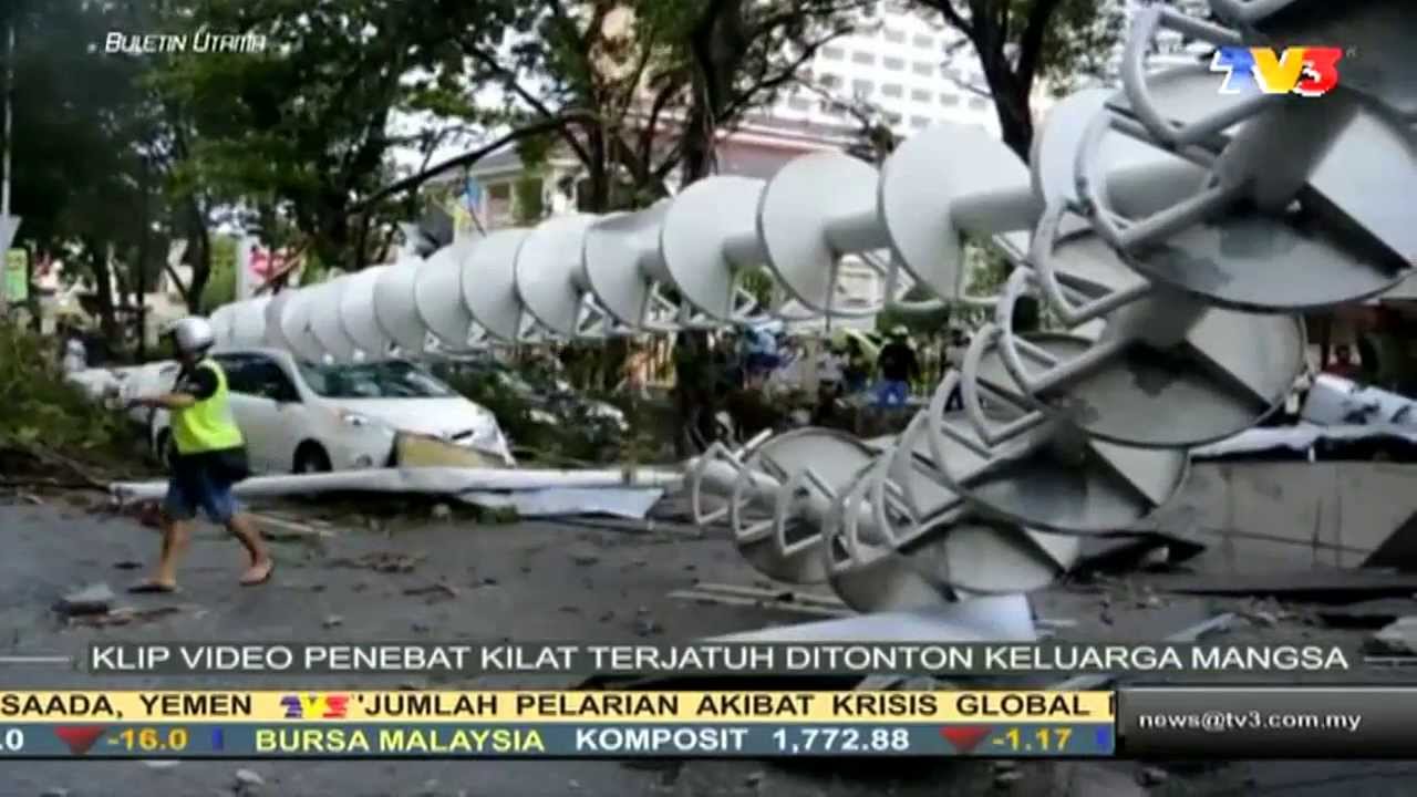 Klip rakaman CCTV penebat kilat runtuh HD