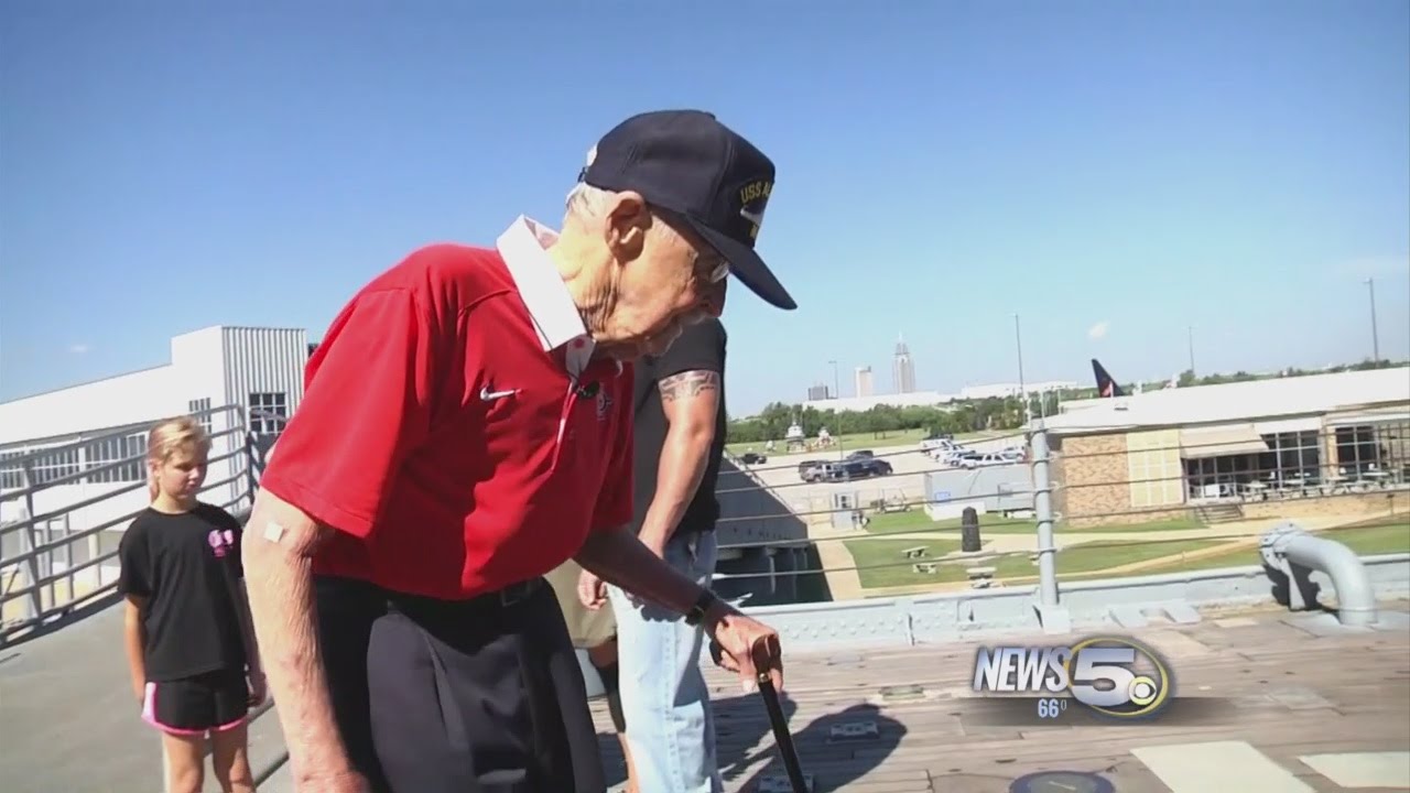 Former USS Alabama Crewman Tours Ship