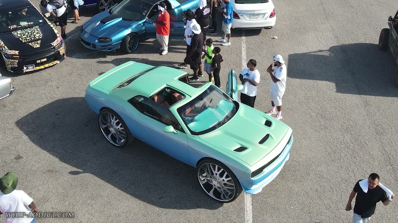 WhipAddict: Finished For The Show! Outrageous T-Top SRT Challenger on 34s with Full Custom Interior