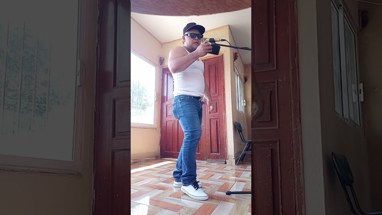 Romel lopez ensayando tu con el