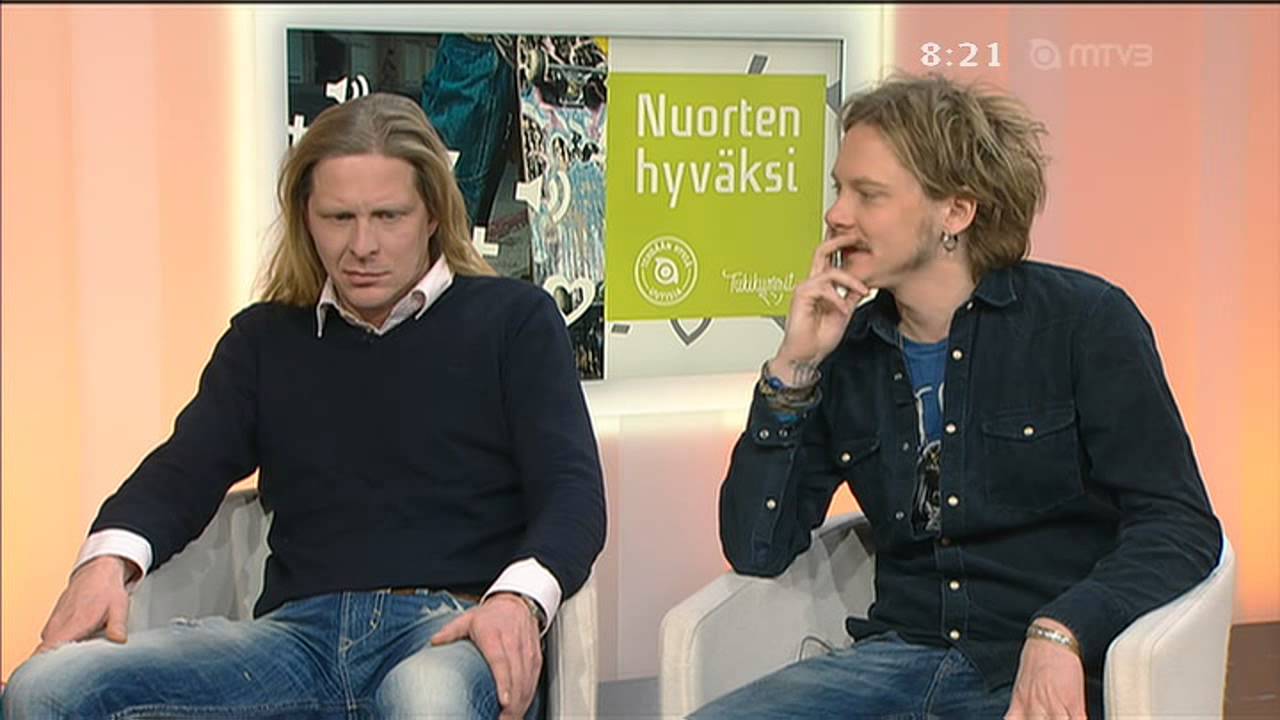 Tommi ja Jonne Aaron Liimatainen @Huomenta Suomi, 11.12.12