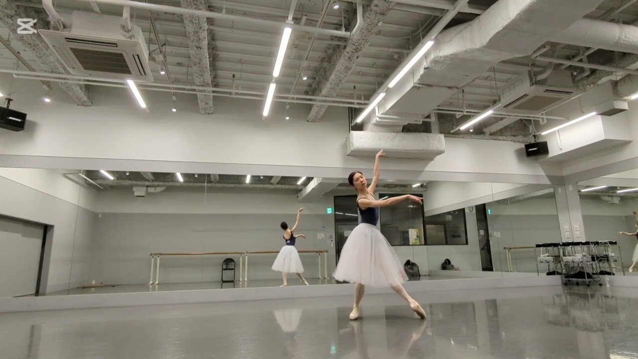2025 「ジゼル2幕」よりミルタの踊り 1〜2