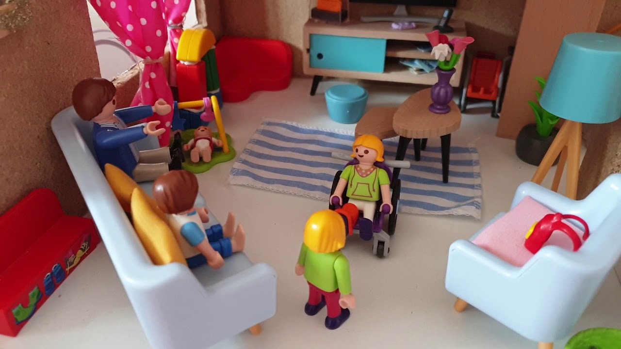 Chloé en français présente une histoire Playmobil: la soirée pyjama ! 💤🛌