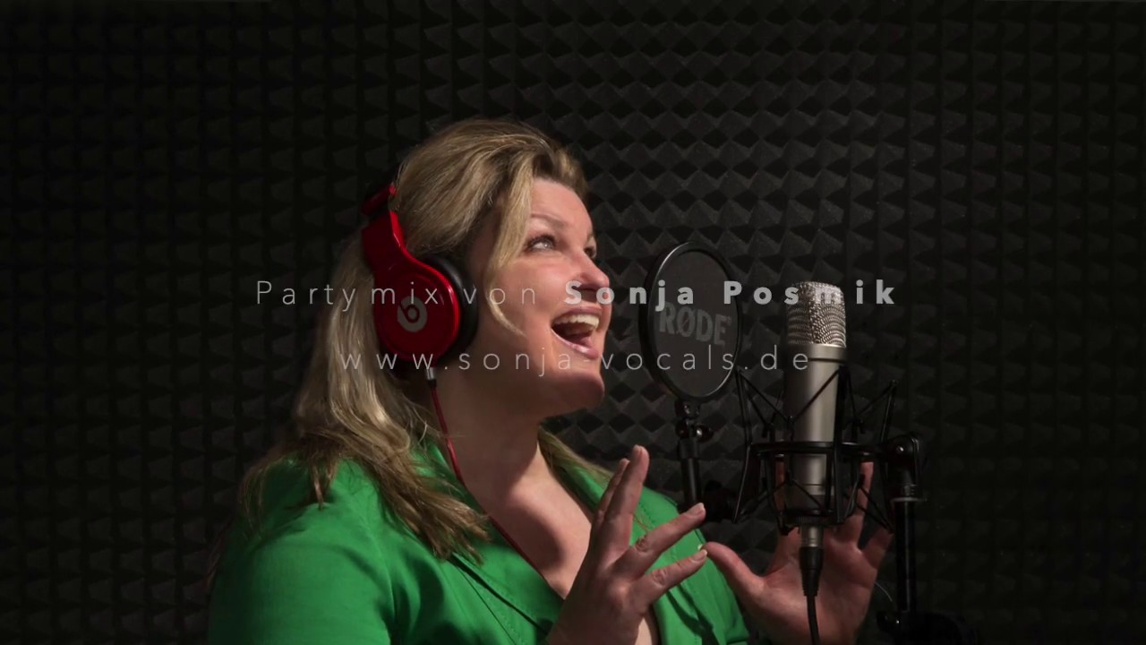 (Cover) Party Mix 1: Can´t take my eyes off you -- It´s raining men -- I´m outta love -- Mamboleo