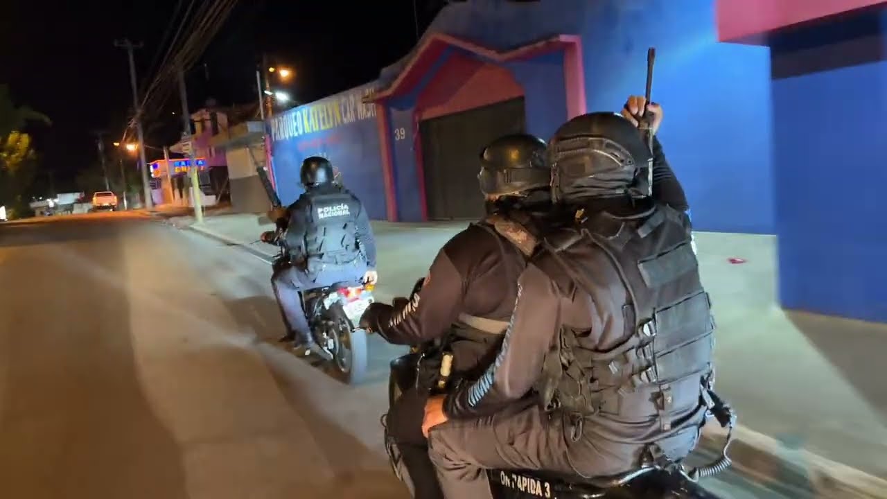 lunes de corre corre policial SFM