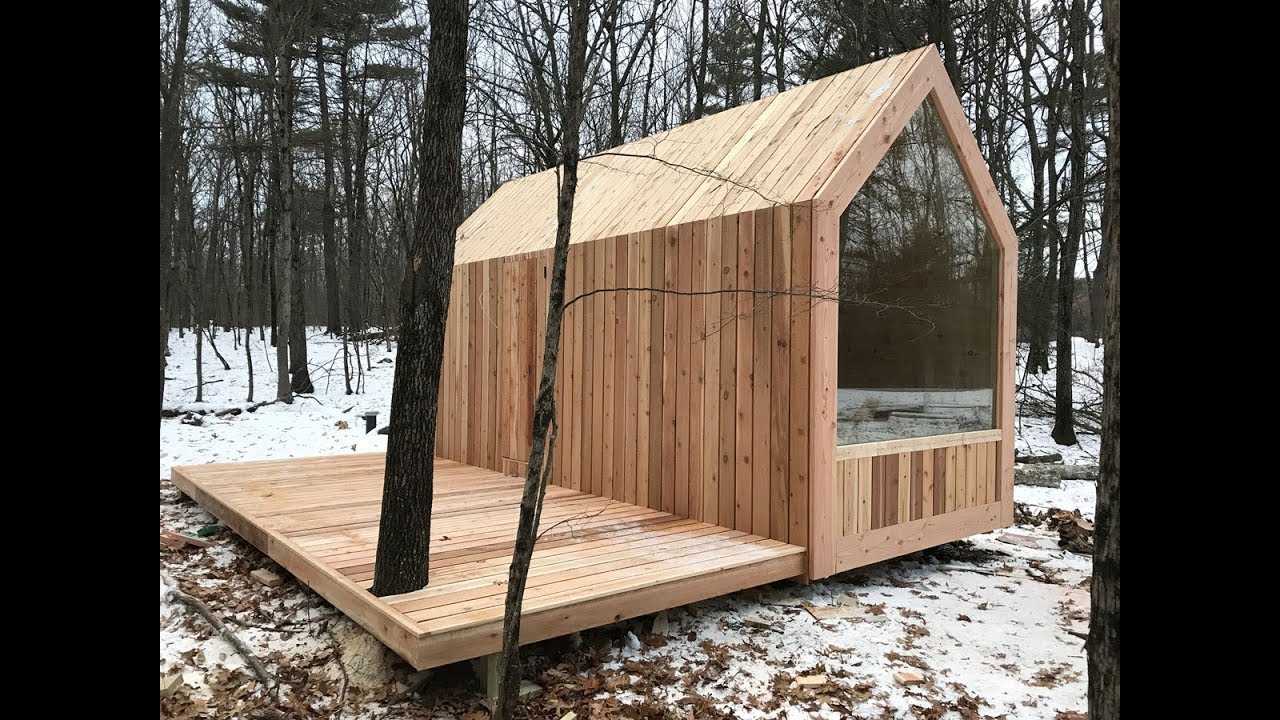 Setting Glamping Lushna Petite cabins in upstate NY