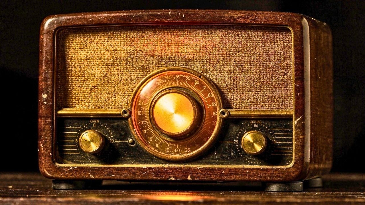 Vintage Morning Radio Jazz Vol. [1] – 1930s 1940s Vintage Swing & Vinyl Background Music