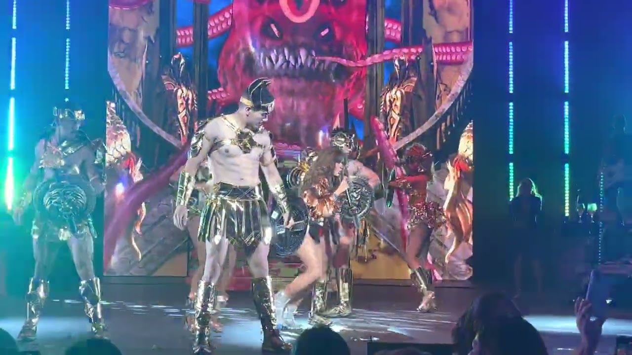 Todos me miran - Gloria Trevi en vivo en Nashville TN. 9-7-22