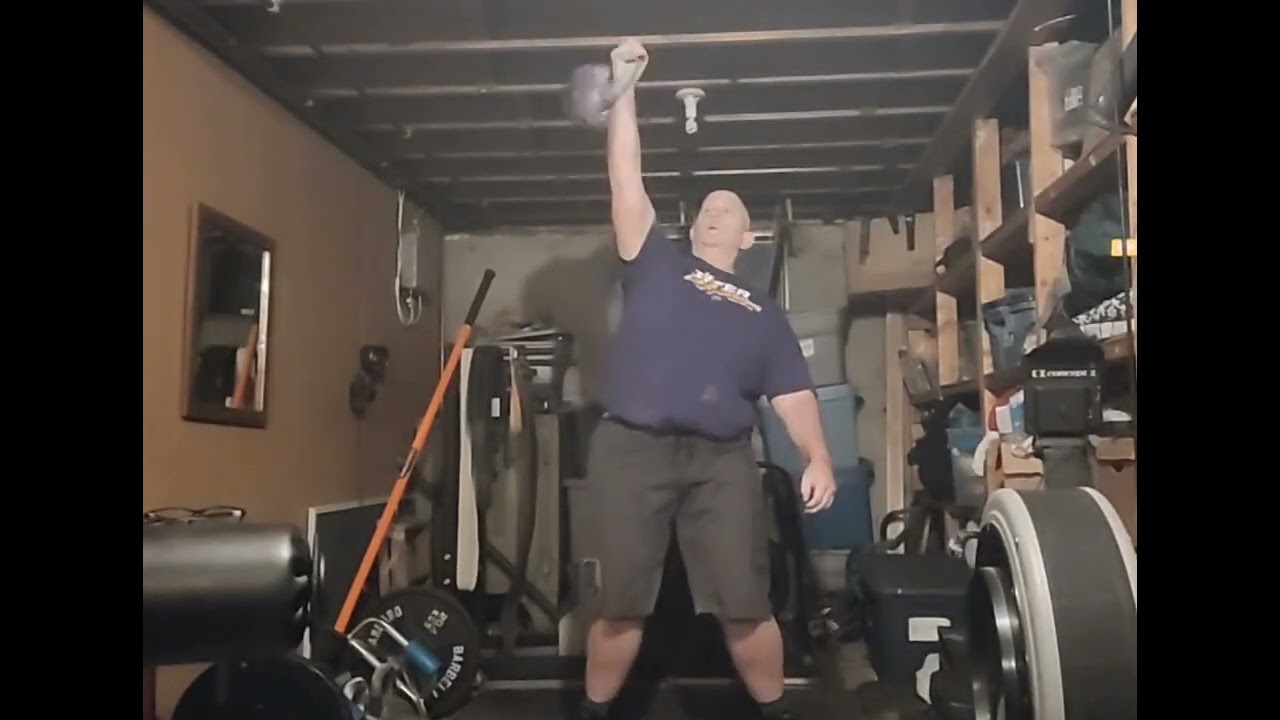 20kg kettlebell black snatch (1 snatch 2 swings) grip killer