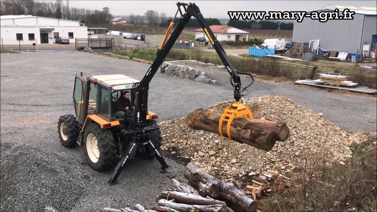 Grue foresti&egrave;re 520 MARY AGRI mont&eacute; sur 3 points