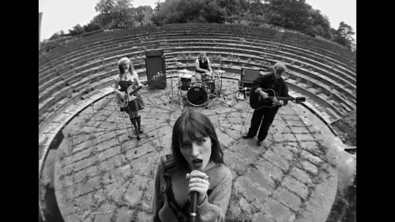 Florence Road - Break The Girl (live from the pit)