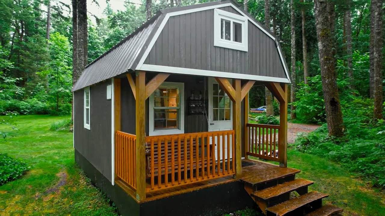 Cozy modern tiny house made from an old barn